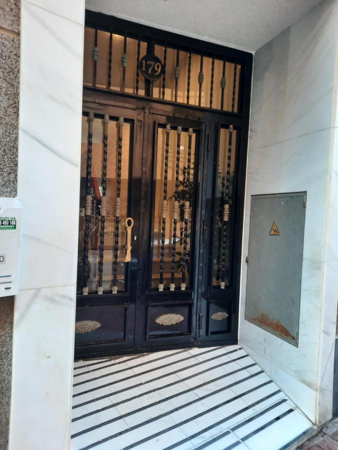 Прекрасная Студия В Двух Минутах От Пляжа Torrevieja Exteriör bild